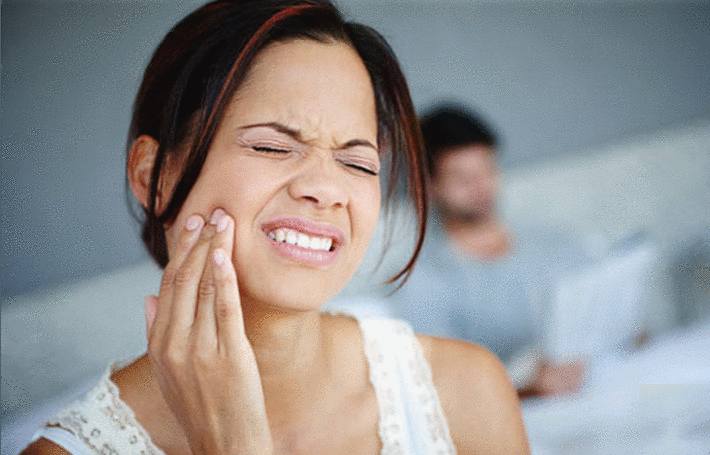 Comment Calmer Les Douleurs Aux Gencives - 6 Remèdes Naturels Contre ...